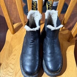 Black Leather Boots with Fur Lining